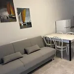 Frontemare Apartman *