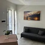 Frontemare Apartman *